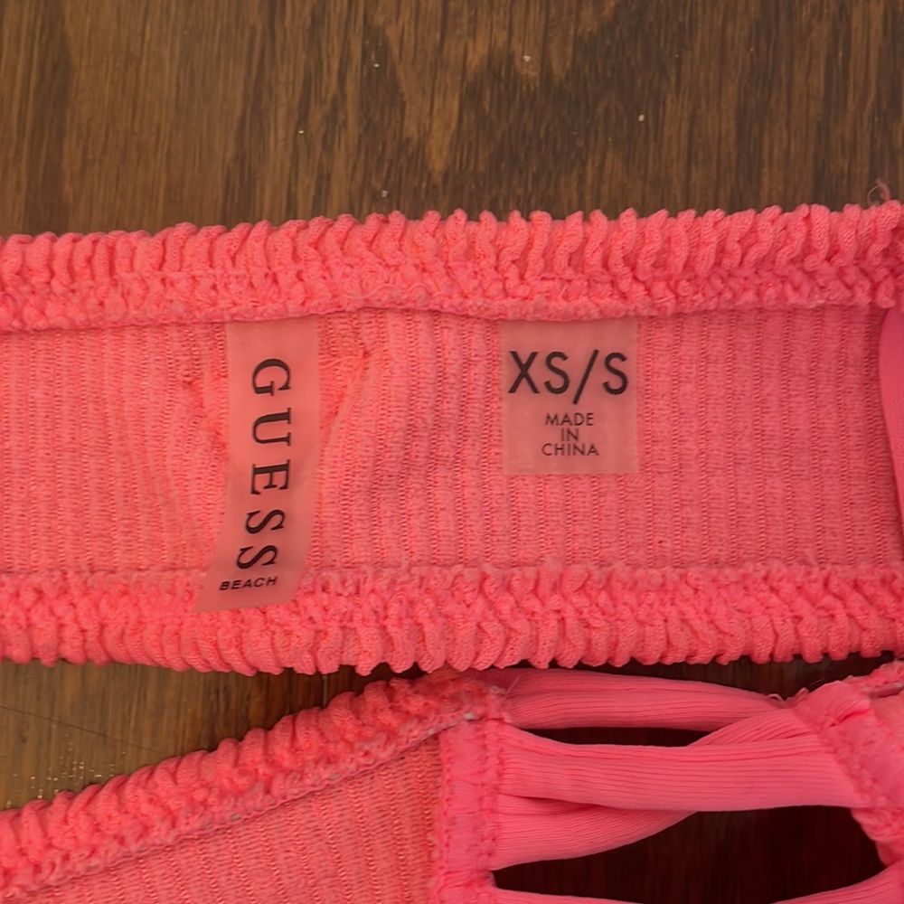 Guess hot neon pink bikini top - Picture 4 of 5
